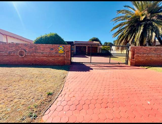 3 BEDROOM HOUSE FOR SALE IN WITPOORTJIE